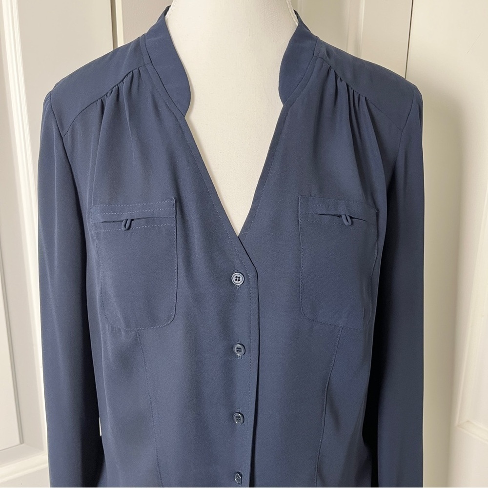 Suzy Shier Navy Button-Up Tie Front Blouse w/ Peek-a-boo Back Detail - M/L - Picture 4 of 13